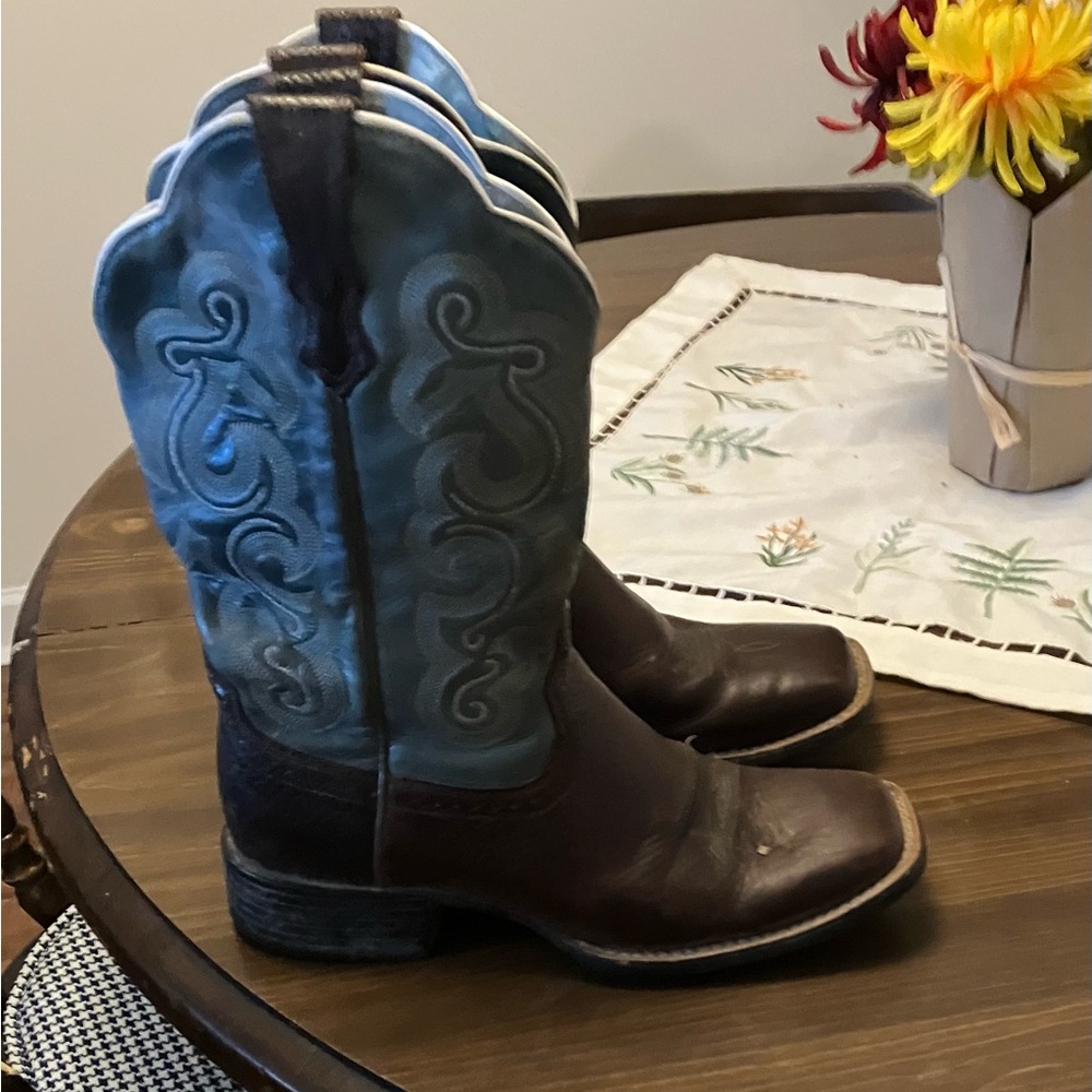 Women's Ariat Boots Brown/Teal Size 8.5